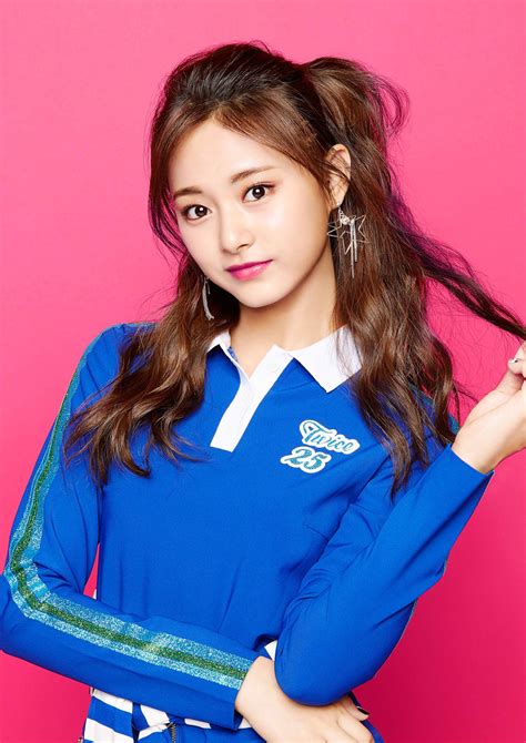 twice tzuyu pictures.